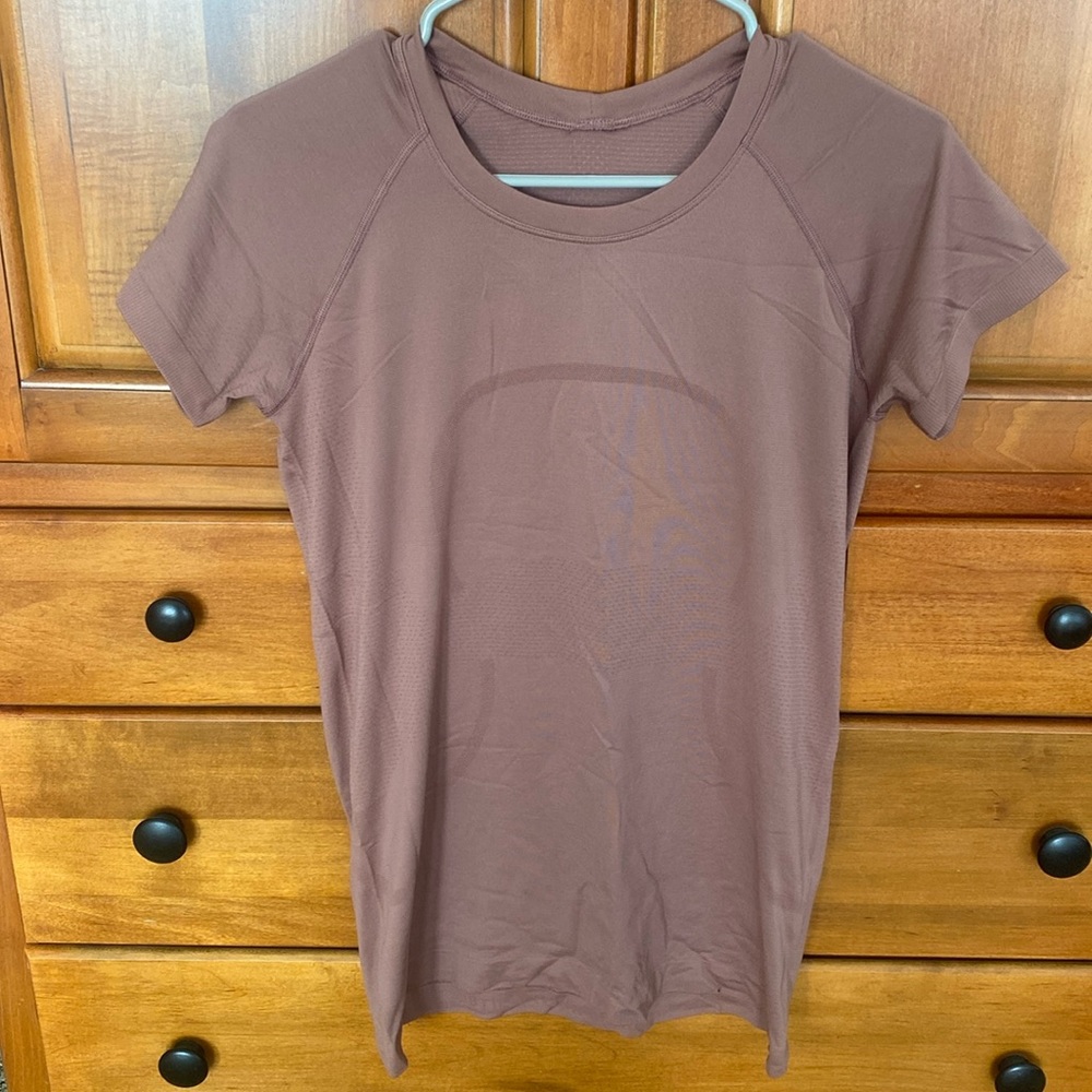 Lululemon Exercise Shirt, Mauve (Pinky Brown Color), Size 8